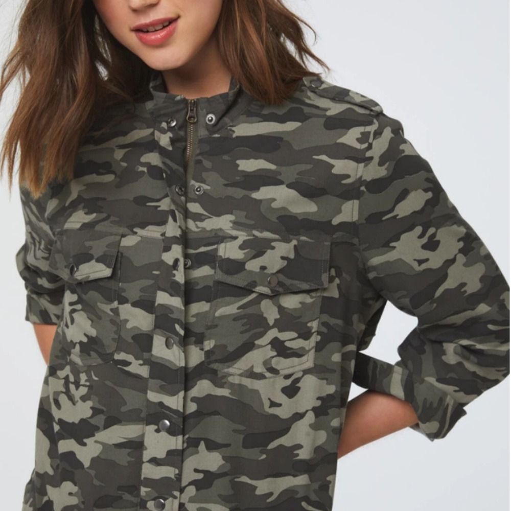BeachLunchLounge Tulsi Camo-Print Shirt Jacket
